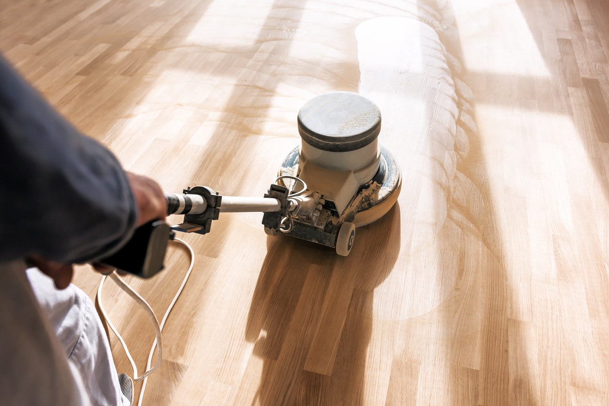 Restauration plancher Montréal | Sablage plancher Montréal | Plancher DD
